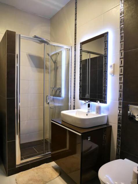 Apartment Fueredi *